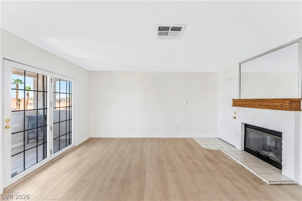101 Luna, Las Vegas, NV 89145