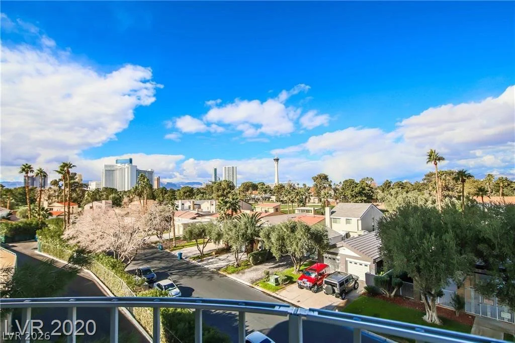 3111 Bel Air, Las Vegas, NV 89109