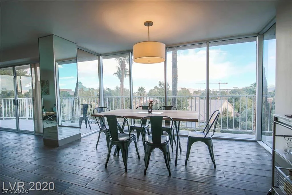 3111 Bel Air, Las Vegas, NV 89109