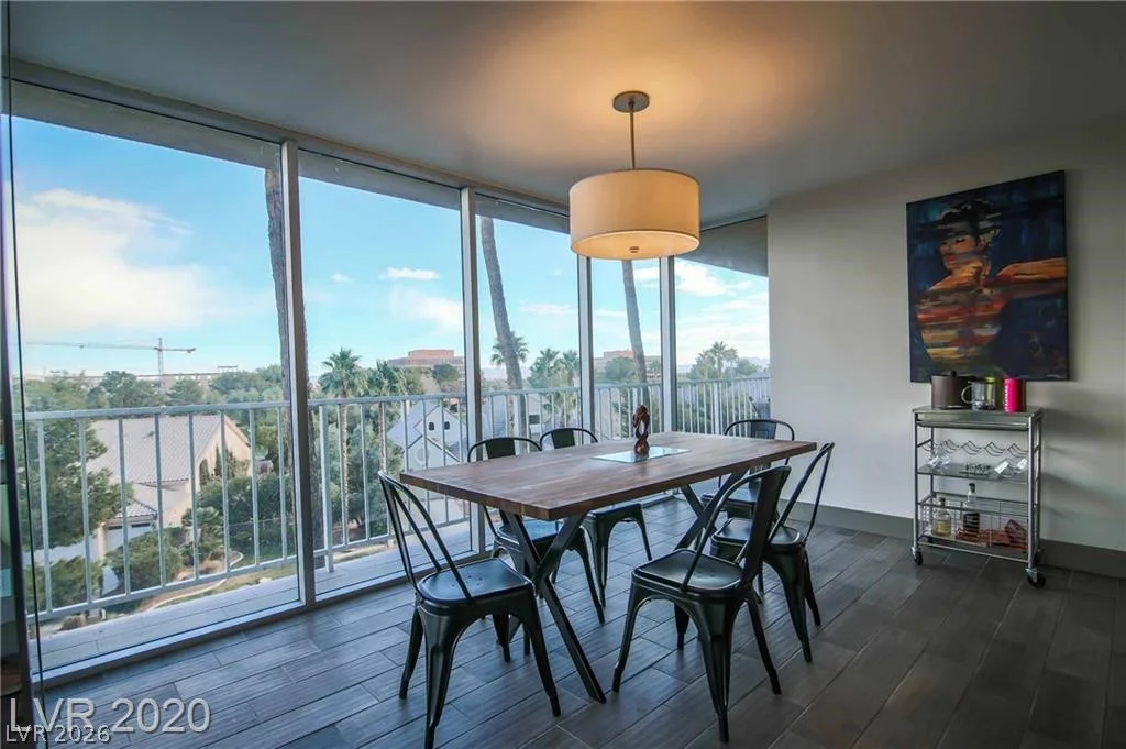 3111 Bel Air, Las Vegas, NV 89109