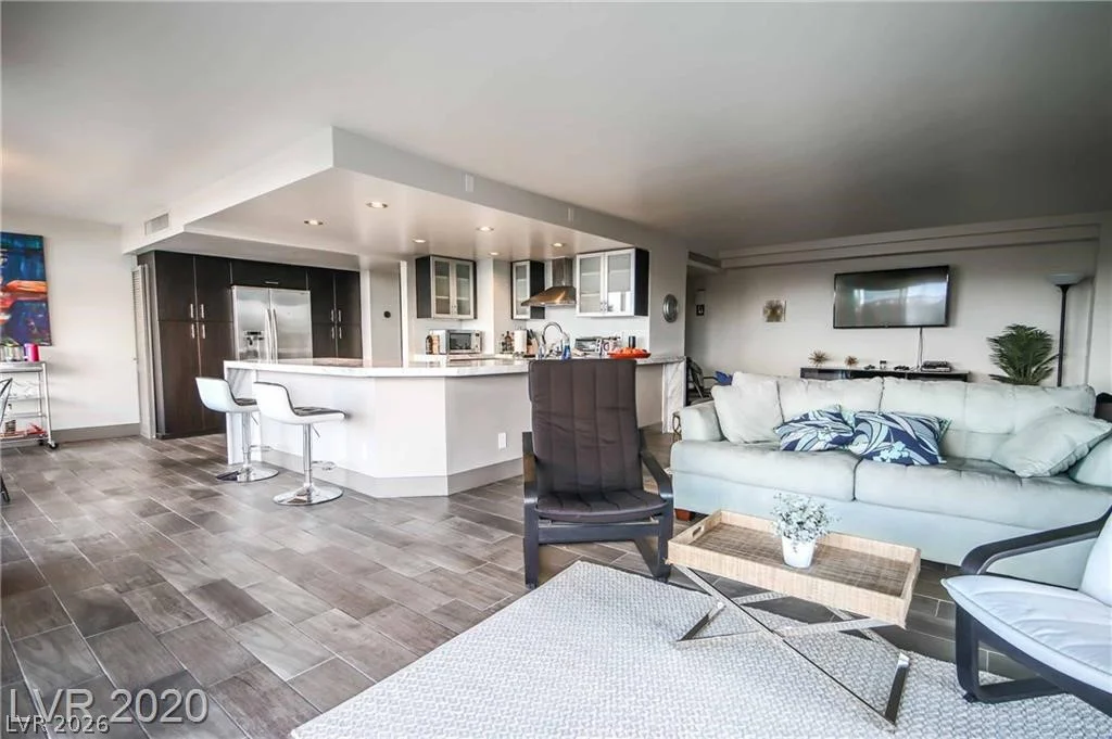 3111 Bel Air, Las Vegas, NV 89109