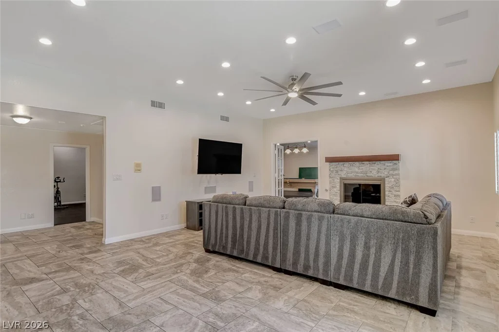 5167 Jarom, Las Vegas, NV 89120