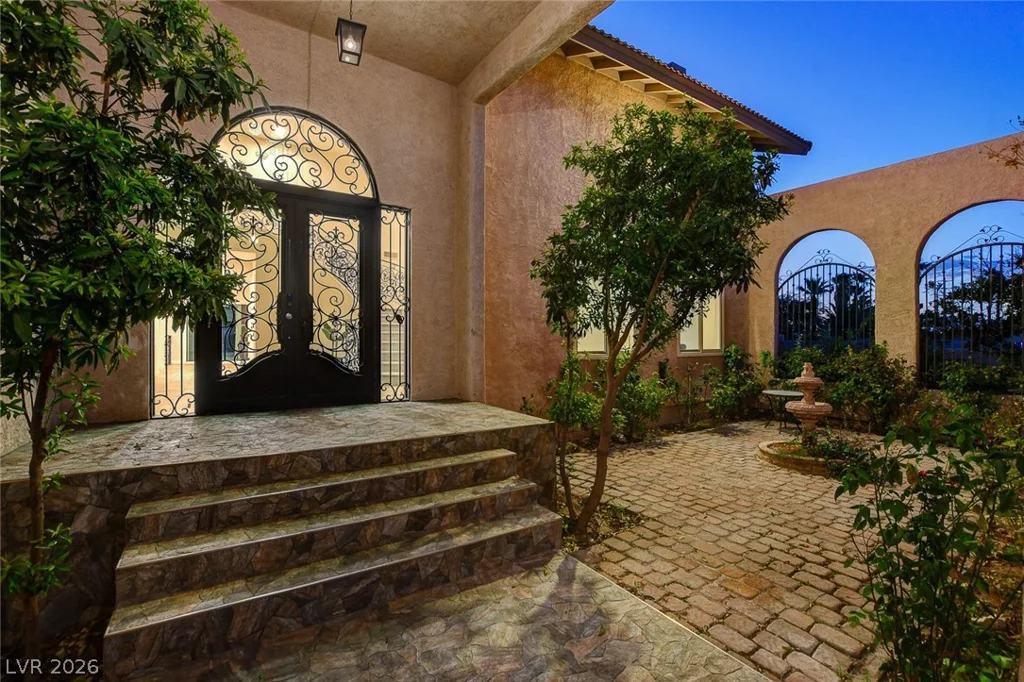 5167 Jarom, Las Vegas, NV 89120