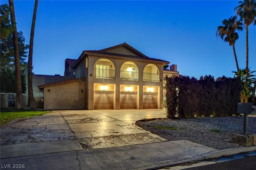 5167 Jarom, Las Vegas, NV 89120