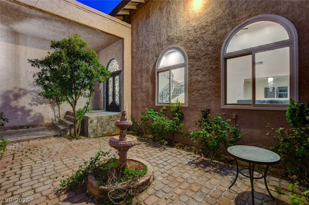 5167 Jarom, Las Vegas, NV 89120