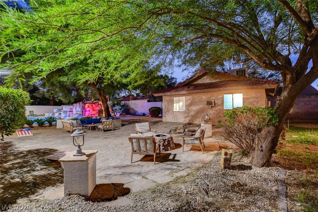 5167 Jarom, Las Vegas, NV 89120