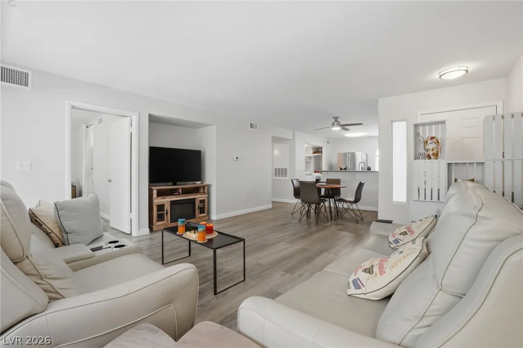 3125 Buffalo, Las Vegas, NV 89128