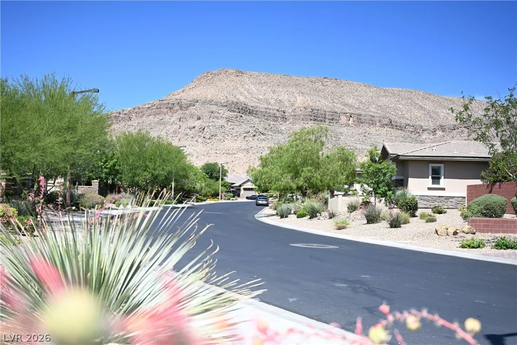 5878 Grade Vista, Las Vegas, NV 89135