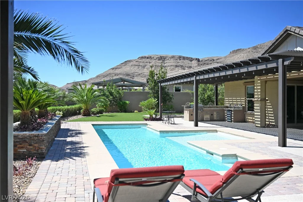 5878 Grade Vista, Las Vegas, NV 89135