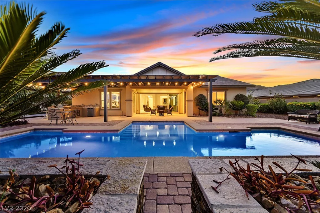 5878 Grade Vista, Las Vegas, NV 89135