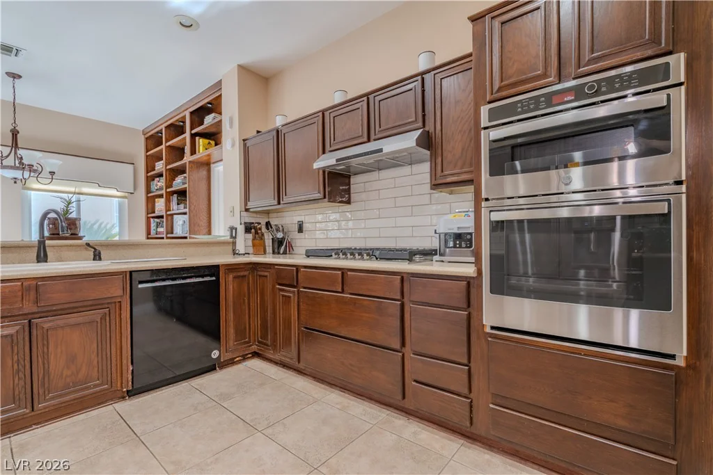 8909 Meadowood, Las Vegas, NV 89134