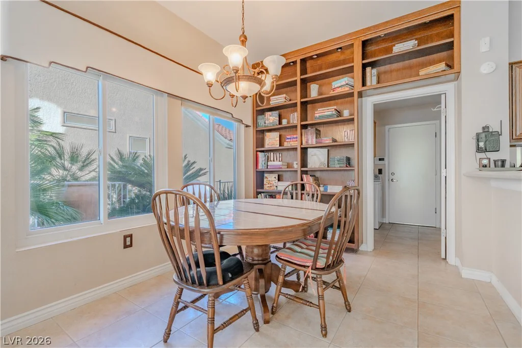8909 Meadowood, Las Vegas, NV 89134