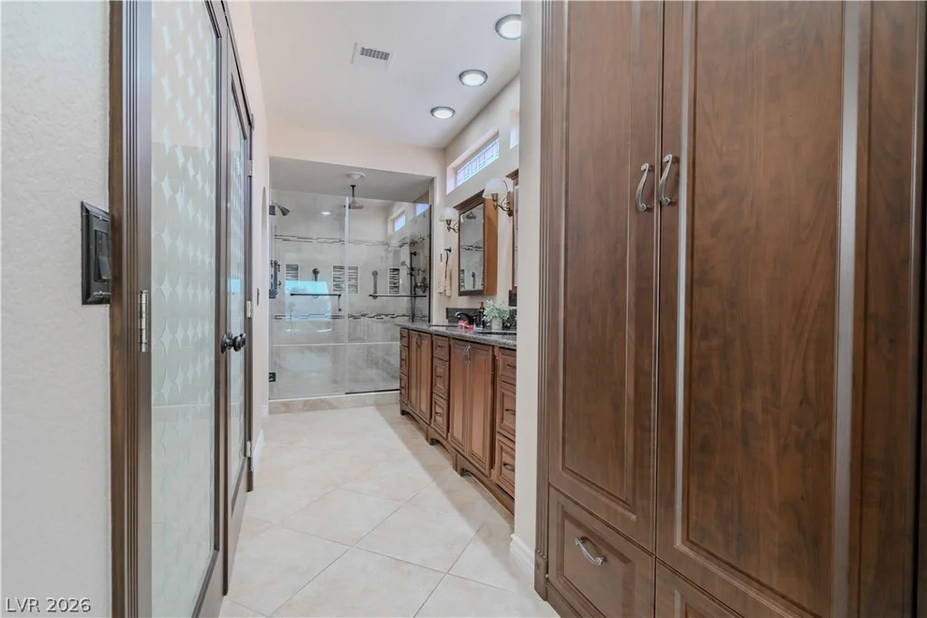 8909 Meadowood, Las Vegas, NV 89134