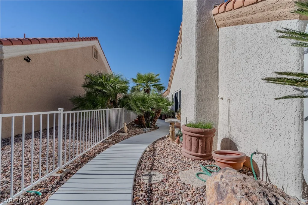 8909 Meadowood, Las Vegas, NV 89134