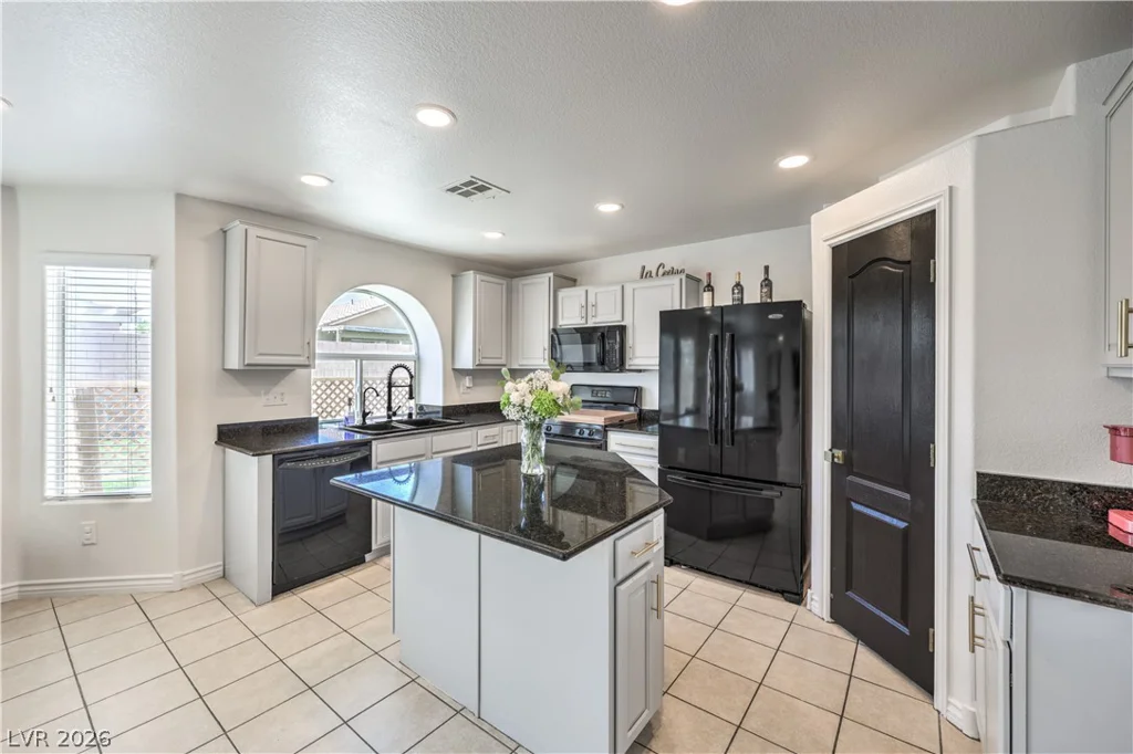5529 Meridian Rain, North Las Vegas, NV 89031