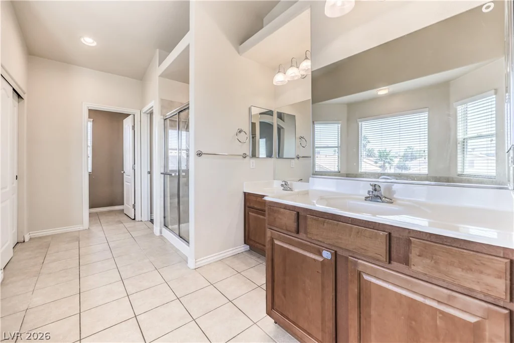 5529 Meridian Rain, North Las Vegas, NV 89031