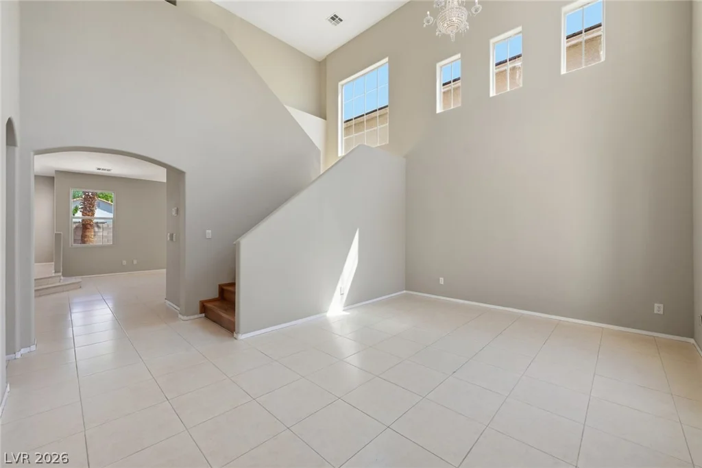 8500 Twinkling Topaz, Las Vegas, NV 89143