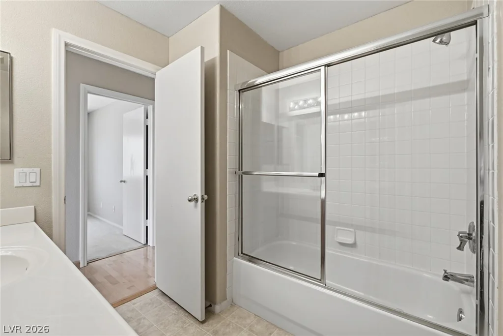 8500 Twinkling Topaz, Las Vegas, NV 89143