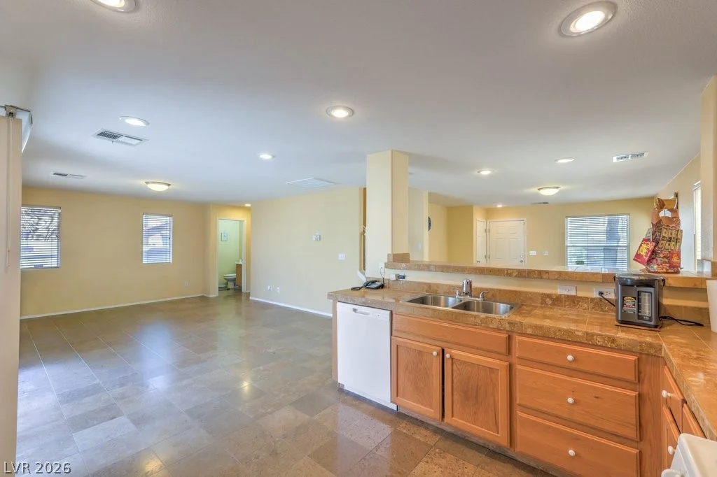 7225 Rosebriar, Las Vegas, NV 89131