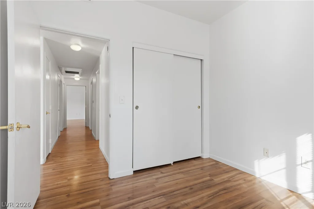 2151 Hussium Hills, Las Vegas, NV 89108
