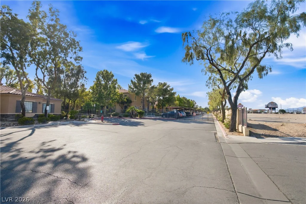 2151 Hussium Hills, Las Vegas, NV 89108