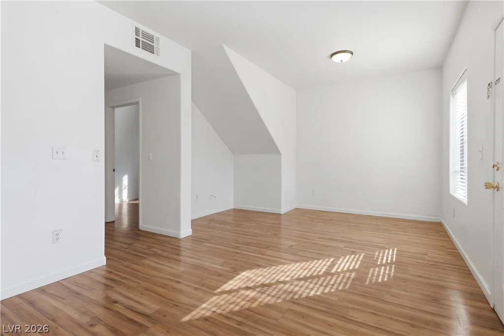 2151 Hussium Hills, Las Vegas, NV 89108