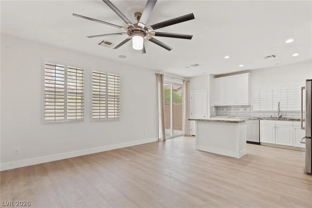 802 Warwick Castle, Las Vegas, NV 89178