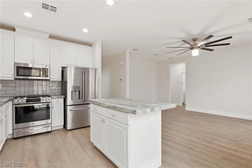 802 Warwick Castle, Las Vegas, NV 89178