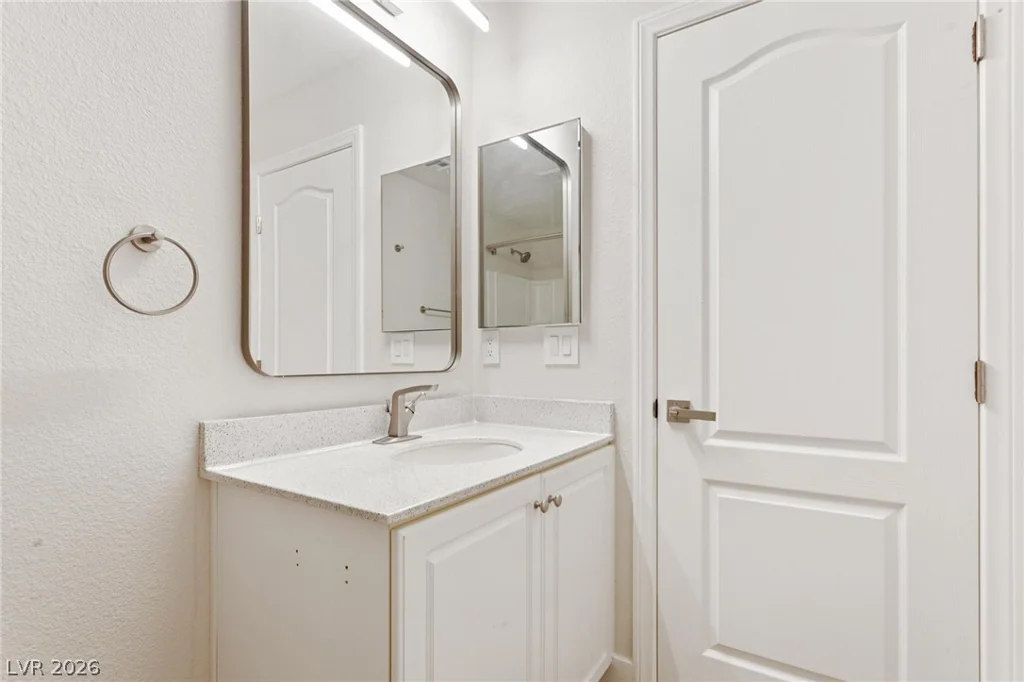 802 Warwick Castle, Las Vegas, NV 89178