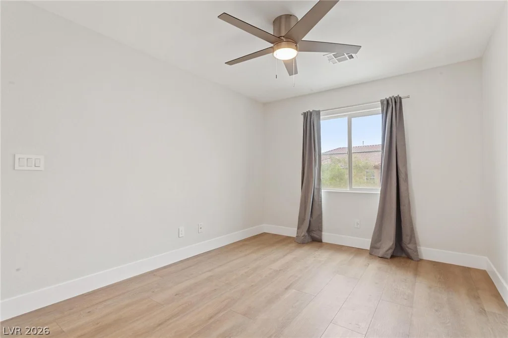 802 Warwick Castle, Las Vegas, NV 89178