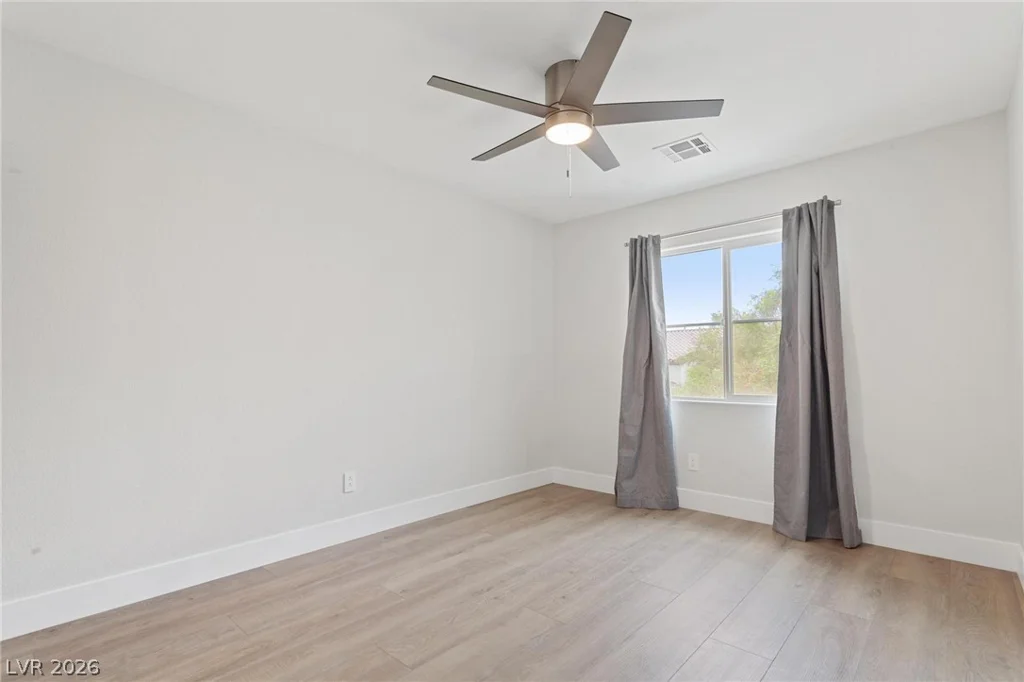 802 Warwick Castle, Las Vegas, NV 89178