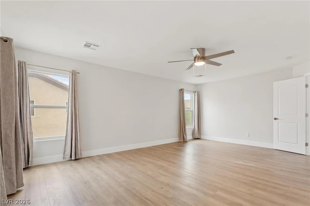 802 Warwick Castle, Las Vegas, NV 89178