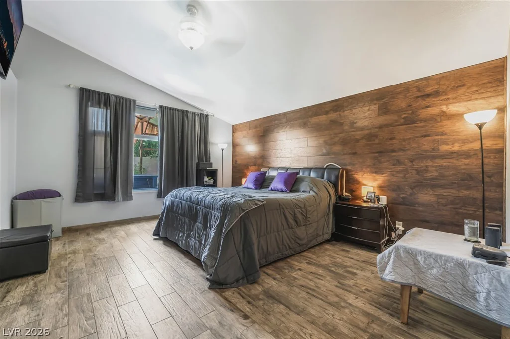 348 Prince George, Las Vegas, NV 89123