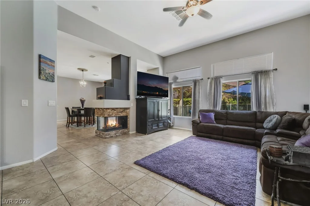 348 Prince George, Las Vegas, NV 89123