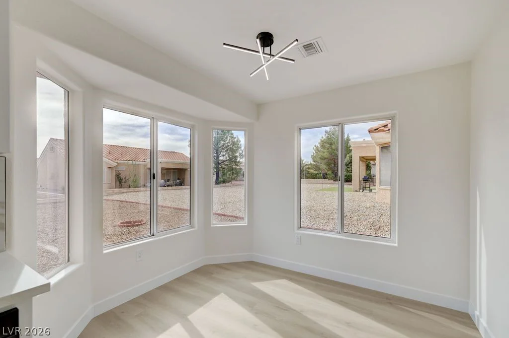 8901 Villa Ridge, Las Vegas, NV 89134