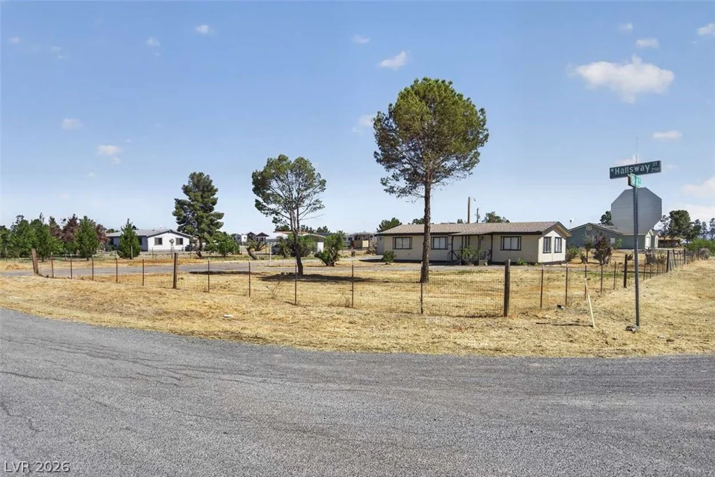 241 Hallsway, Pahrump, NV 89048