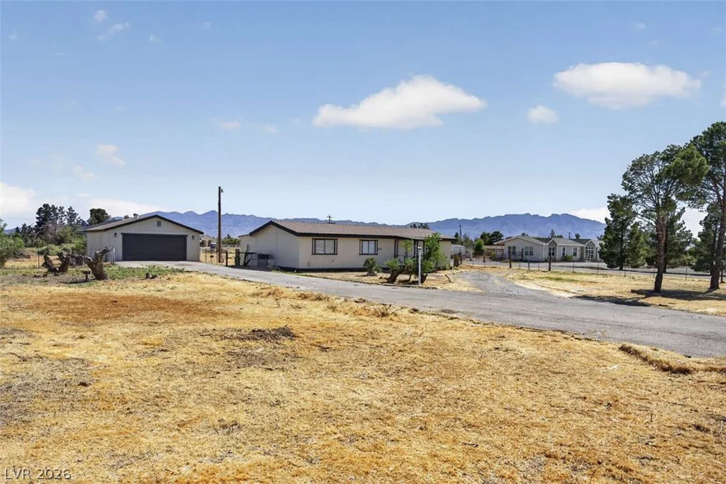 241 Hallsway, Pahrump, NV 89048