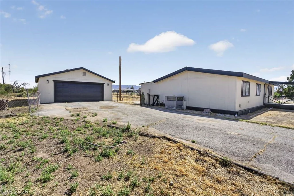 241 Hallsway, Pahrump, NV 89048