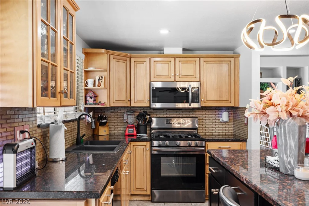 6779 Shelter, Las Vegas, NV 89103