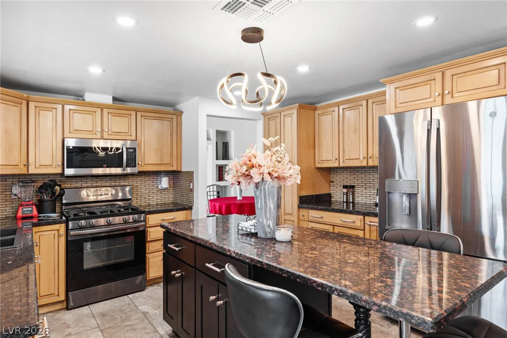 6779 Shelter, Las Vegas, NV 89103