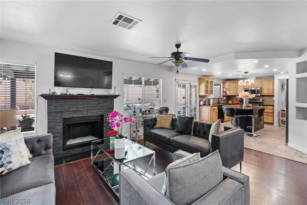6779 Shelter, Las Vegas, NV 89103
