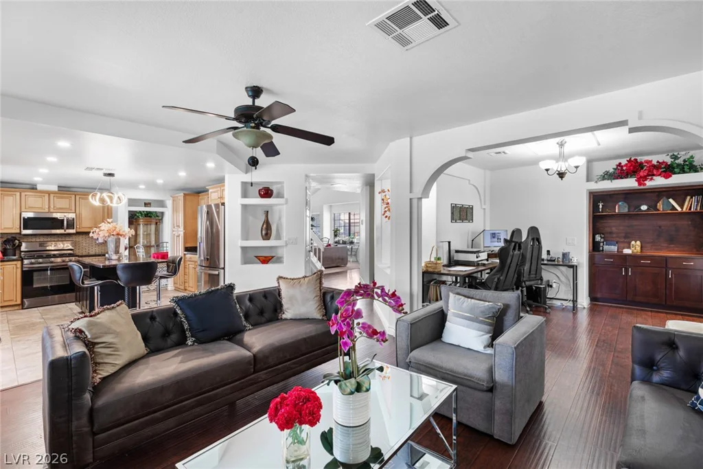 6779 Shelter, Las Vegas, NV 89103