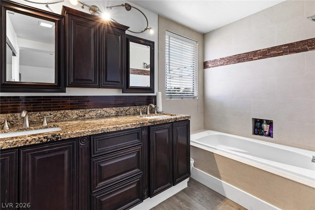 6779 Shelter, Las Vegas, NV 89103