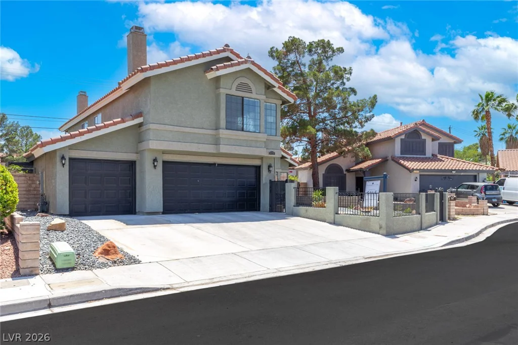 6779 Shelter, Las Vegas, NV 89103