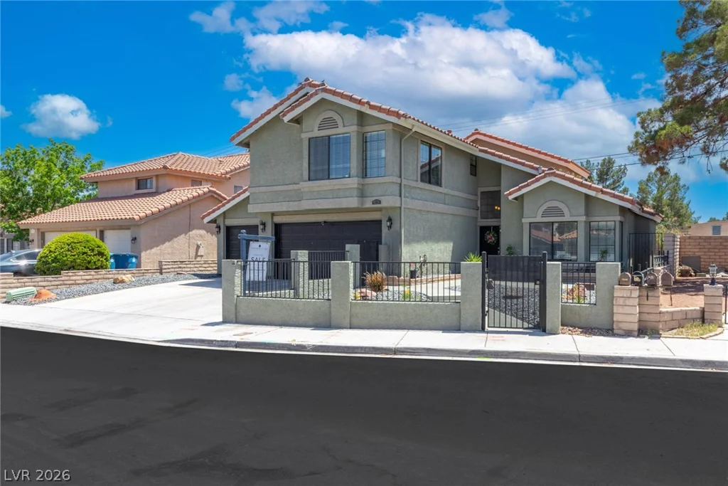 6779 Shelter, Las Vegas, NV 89103