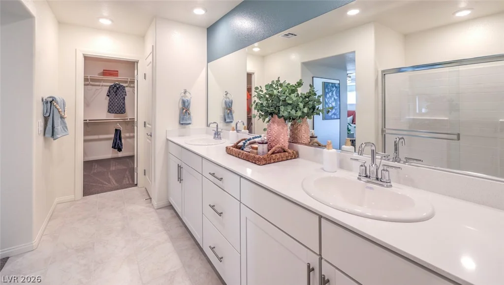 7388 Dominguez Bay, North Las Vegas, NV 89084