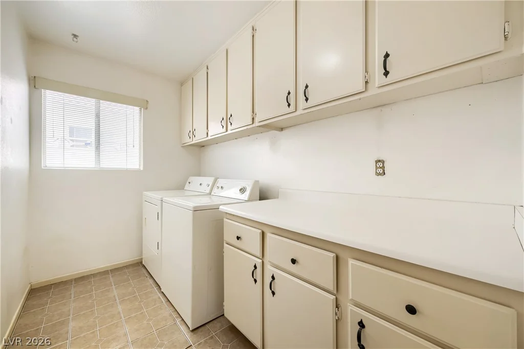 1013 Greystone, Las Vegas, NV 89108