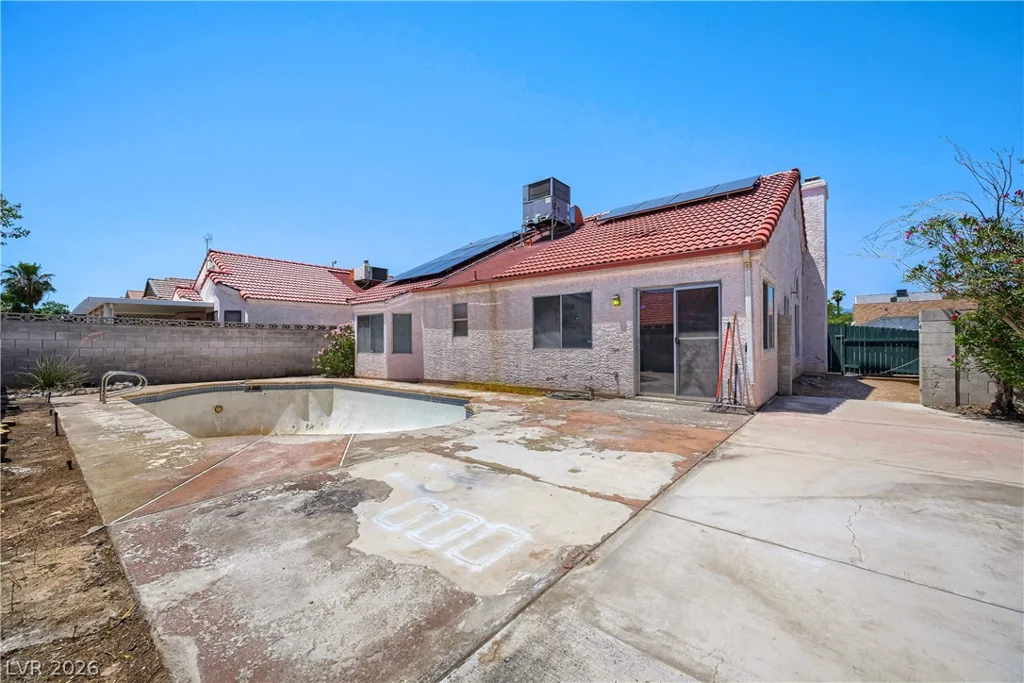 1013 Greystone, Las Vegas, NV 89108