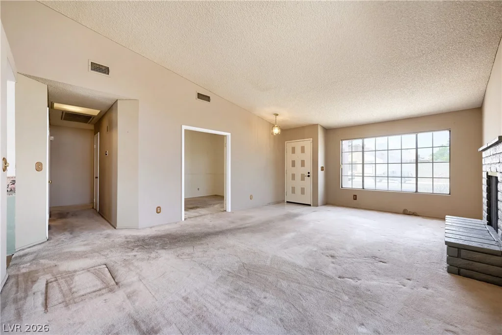 1013 Greystone, Las Vegas, NV 89108