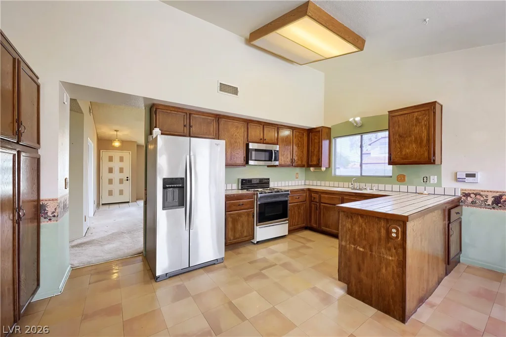 1013 Greystone, Las Vegas, NV 89108
